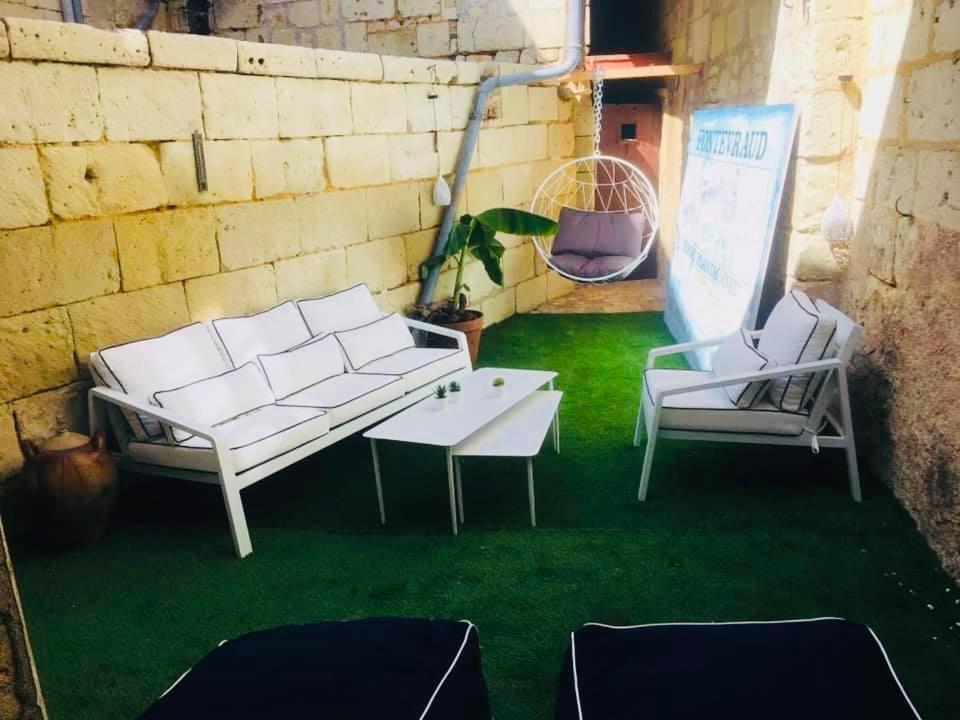 Chez Mimie Les Hotes Фонтевро л'Абе Екстериор снимка