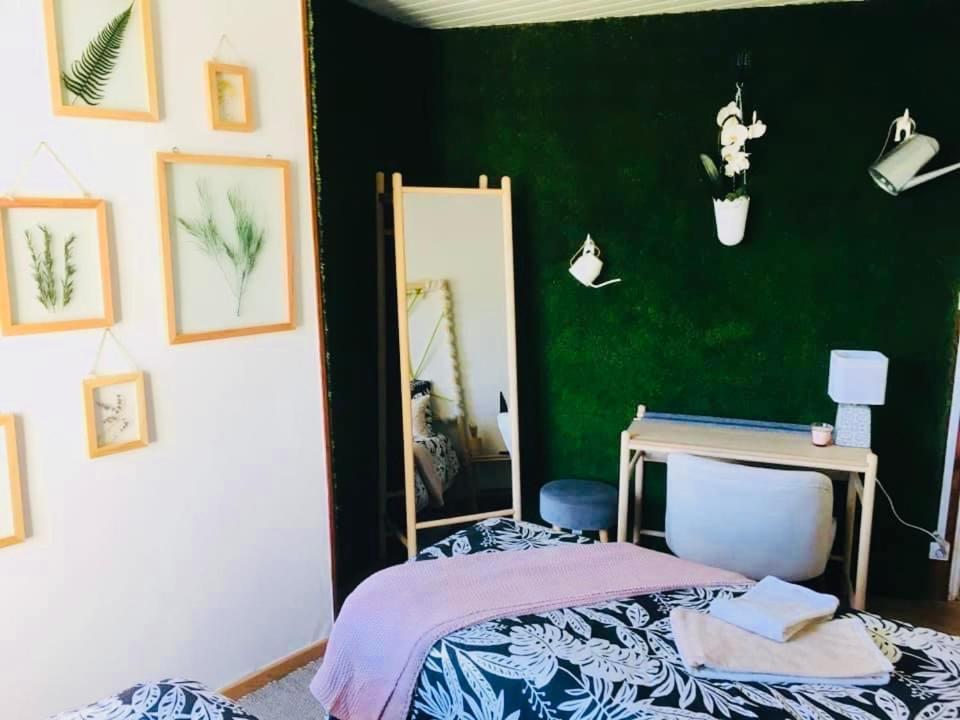 Chez Mimie Les Hotes Фонтевро л'Абе Екстериор снимка
