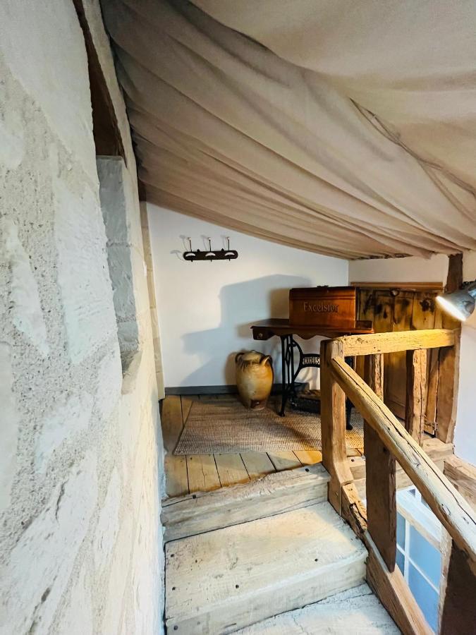 Chez Mimie Les Hotes Фонтевро л'Абе Екстериор снимка